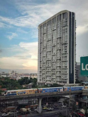 High-Class 2BED SkyView Condo Just 1-Step from BTS ONNUT